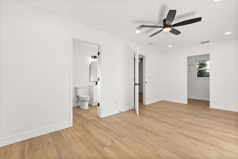 Building Photo - 5688 Cardinal Guard Ave