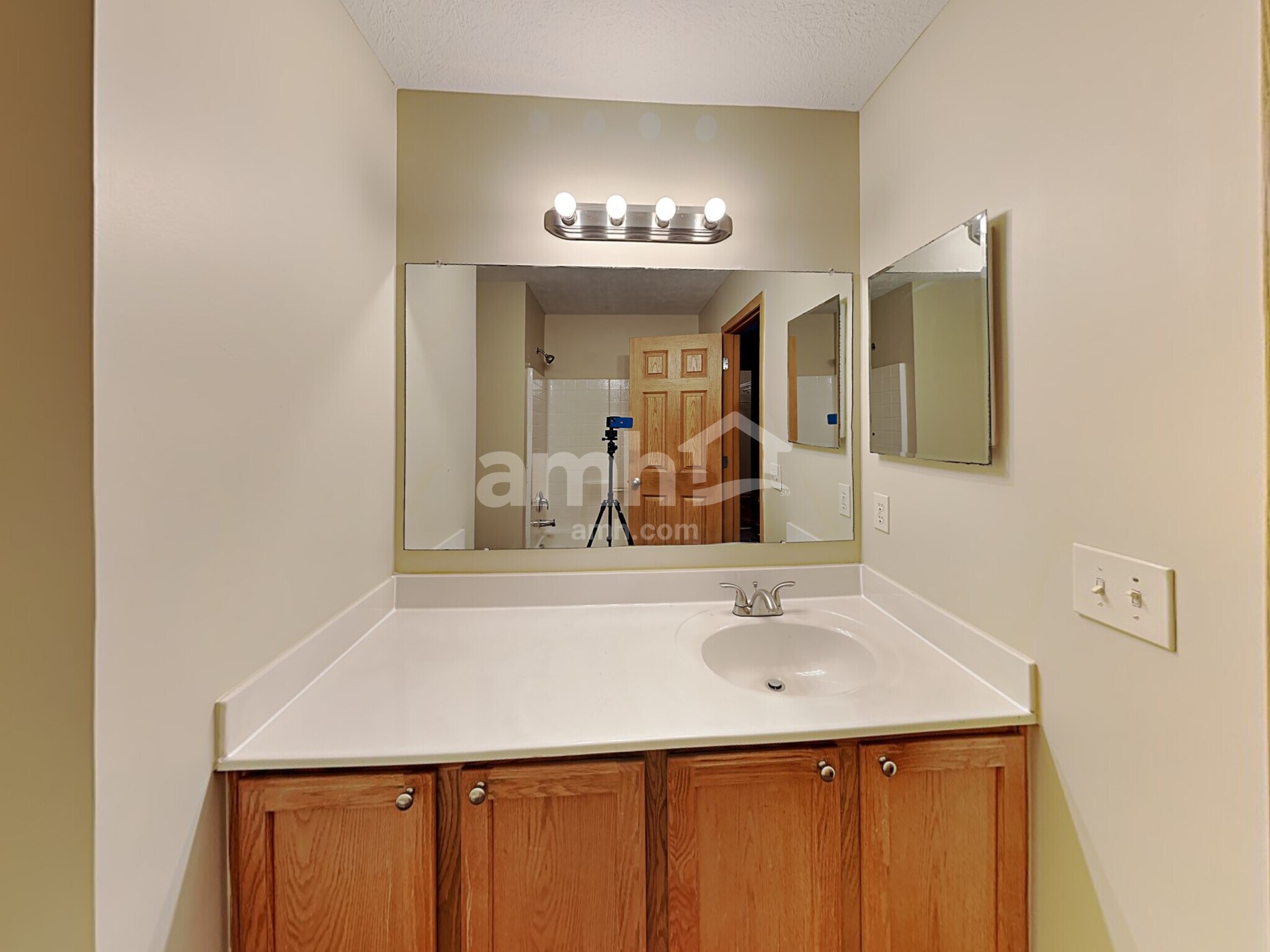 Building Photo - 4069 Boyer Ridge Dr