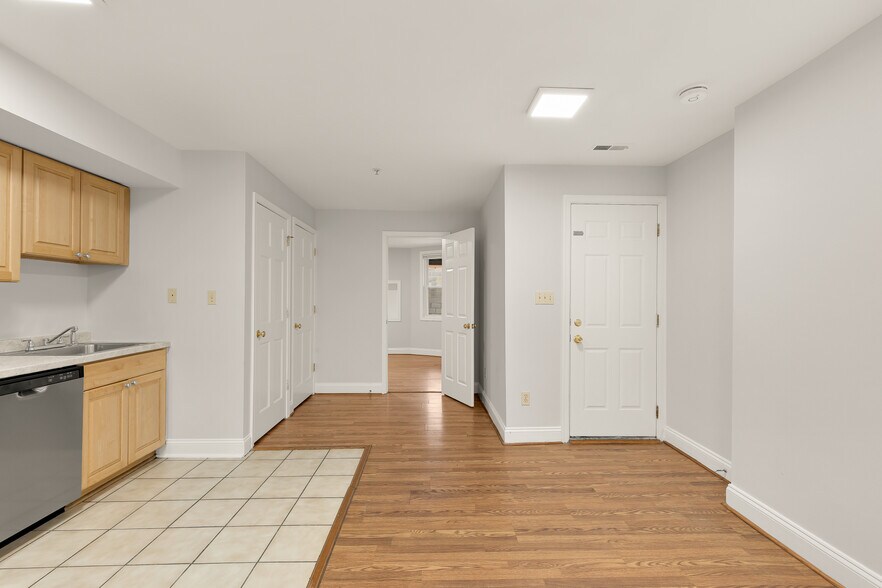 Building Photo - 1316 Irving St NW