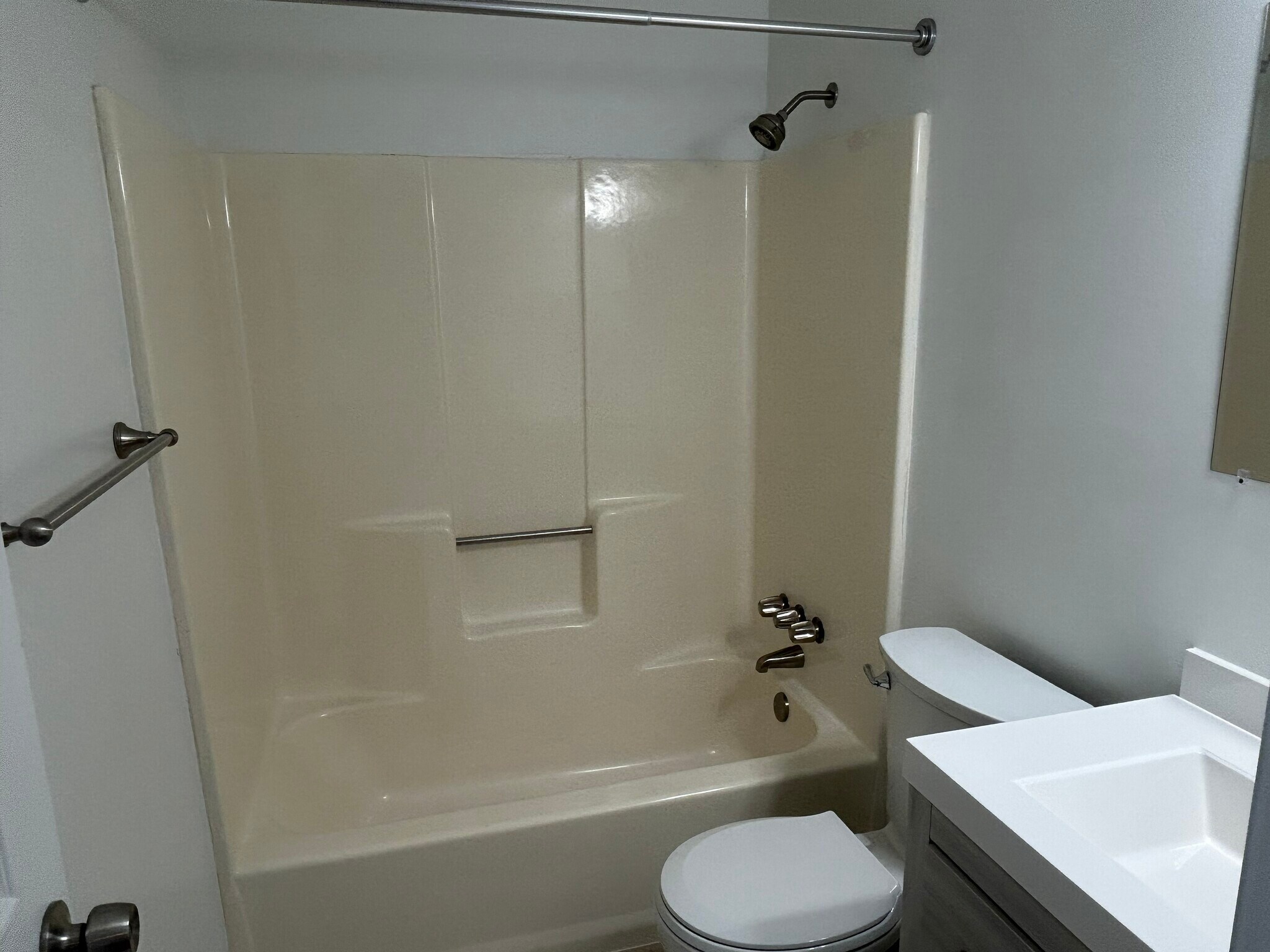 Building Photo - 5538 Summer Ln