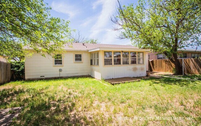 Building Photo - 1320 60th St