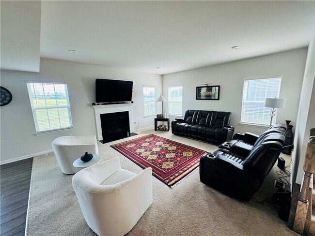 Building Photo - 6016 Ivory Dr