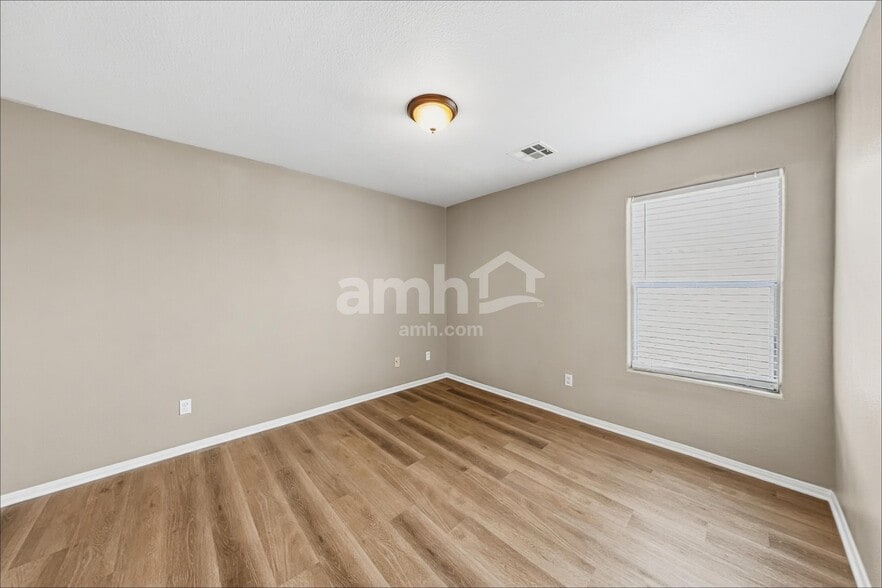 Building Photo - 3387 Antique Rose Dr