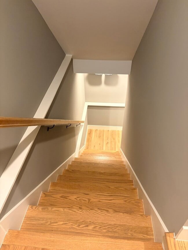 Building Photo - 2719 W Augusta Blvd