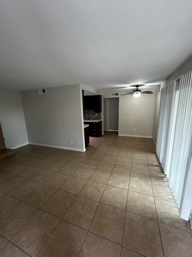 Building Photo - 6560 College Grove Dr