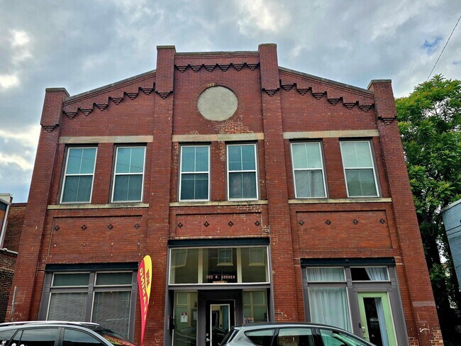 Building Photo - 302 Goshen St