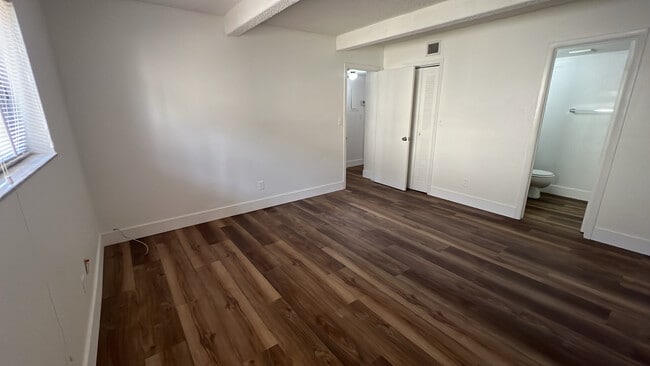 Building Photo - 1045 S Flagler Ave