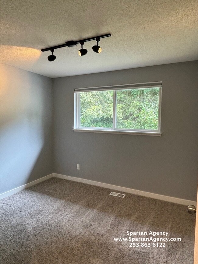 Building Photo - 2405 S Meridian