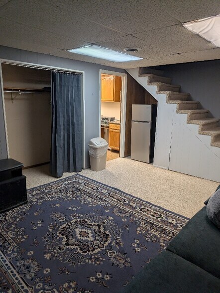 Building Photo - 5 Kimberly Ln