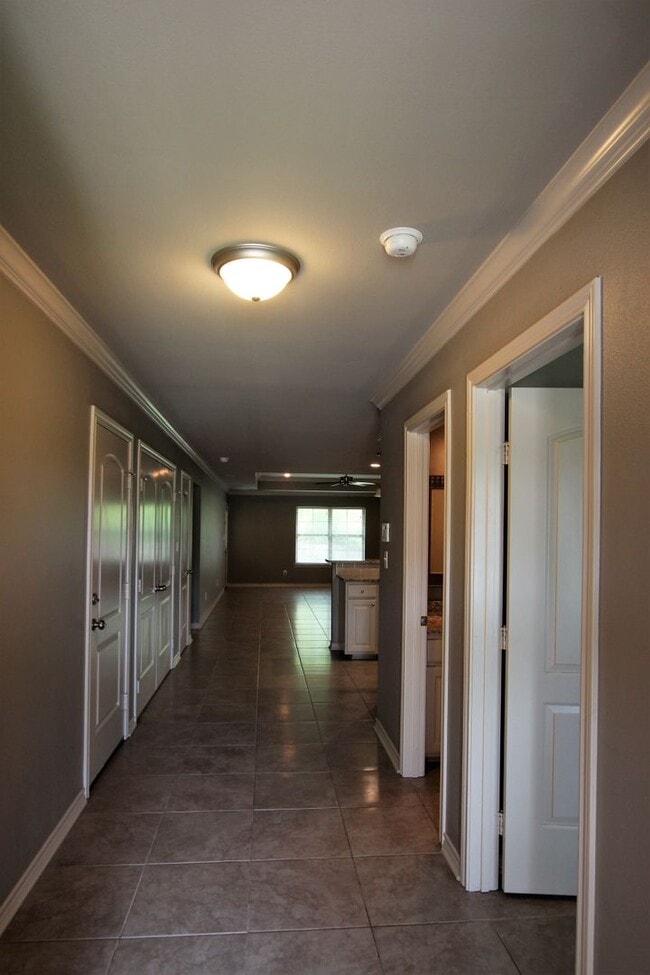 Building Photo - 6335 Villa Rosa Way