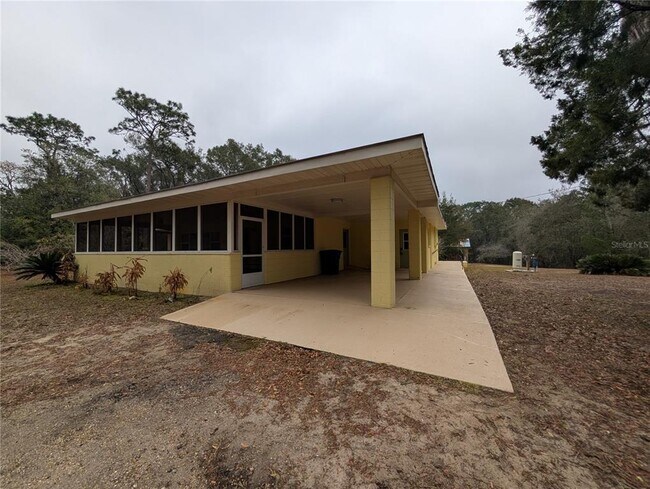 Building Photo - 8481 S Great Oaks Dr