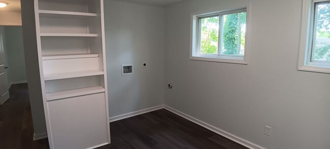 Building Photo - Christiansburg, 2 BR / 1 BA, Available in Aug 14th