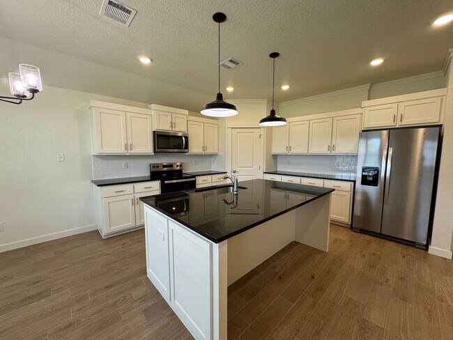 Building Photo - 4-Bedroom House for Rent in Temple
