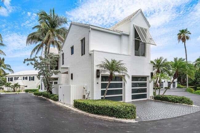 Building Photo - 2115 S Ocean Blvd