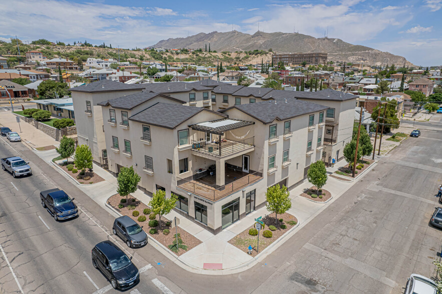 Primary Photo - The Townhomes at 1400 N. Kansas at River