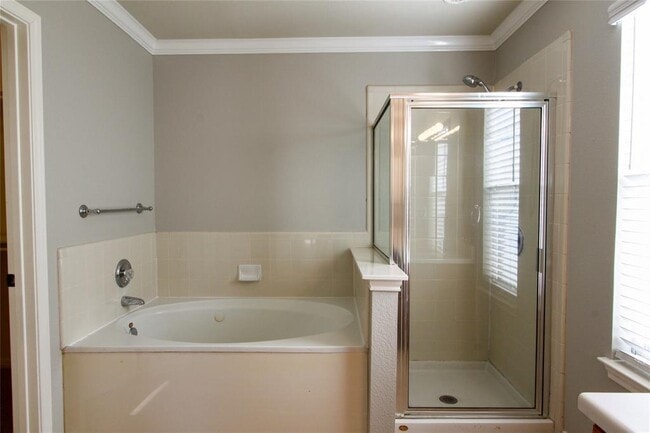 Building Photo - 15120 Plowshare Dr