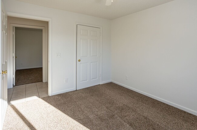 Interior Photo - Walnut Pointe