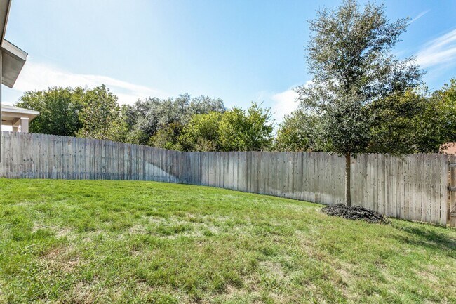 Building Photo - Beautiful Modern 2 story home!