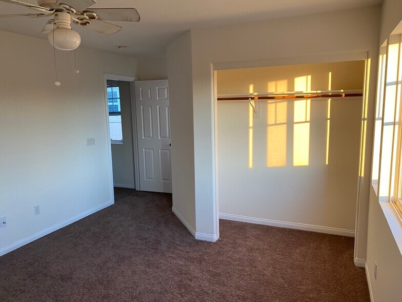 Building Photo - 1648 Rigel St