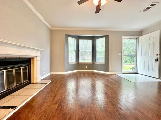 Building Photo - 7806 Sawyer Brown Rd