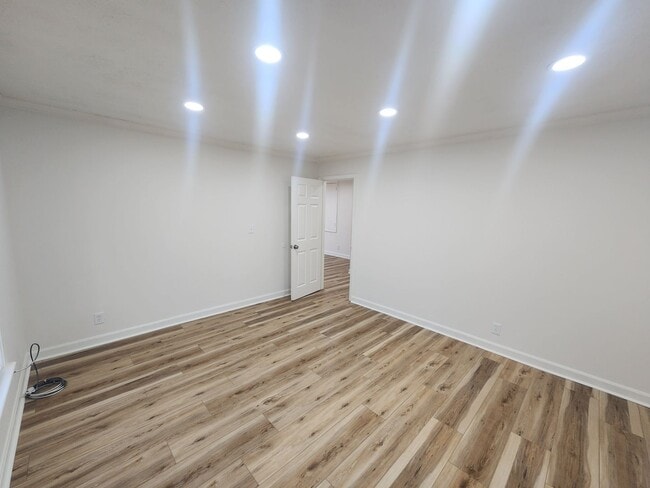 Building Photo - Newly updated 3 bedroom 1.5 bath home for rent with partial finished basement with additional bed...