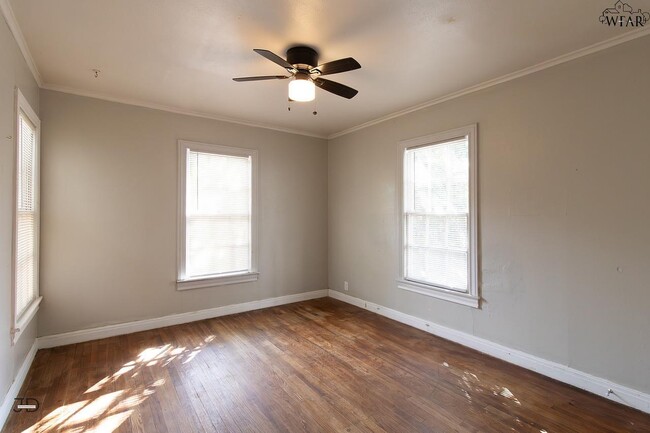 Building Photo - 2508 Marie St