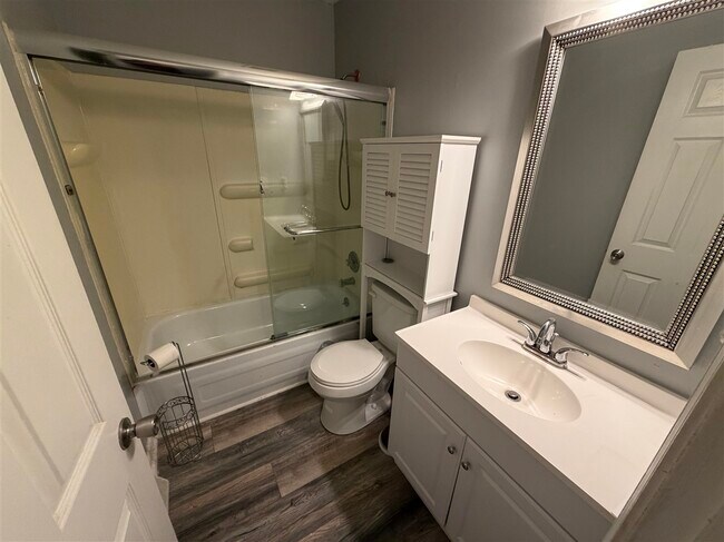 Building Photo - 2600 Northern Rd