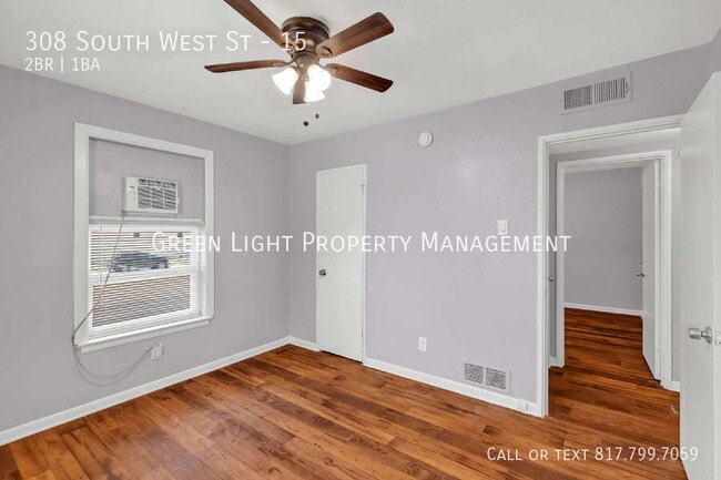 Building Photo - 308 S W St