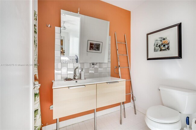 Building Photo - 696 NE 68th St