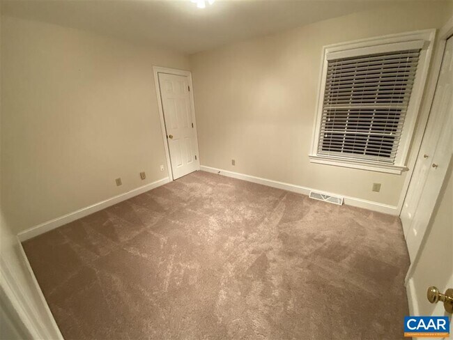 Building Photo - 2084 Linlier Ct