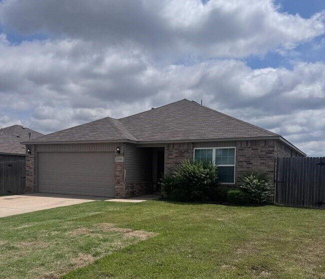 Primary Photo - 10300 Hidden Village Dr
