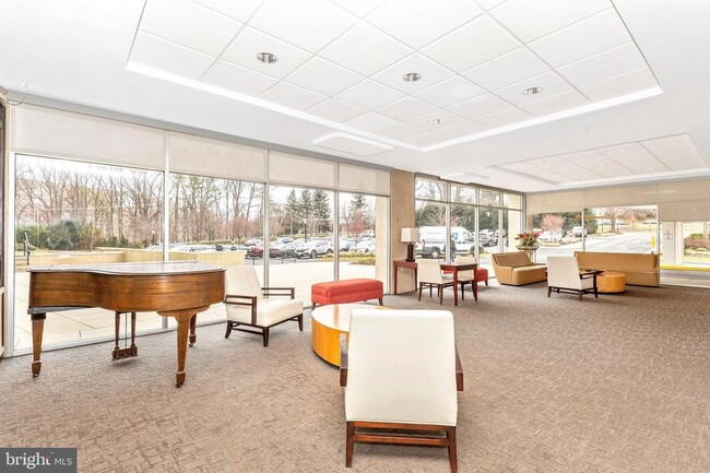 Building Photo - 10500 Rockville Pike