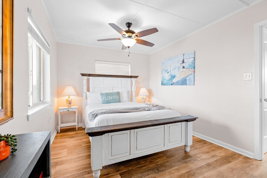 Building Photo - 331 Bluefish Dr