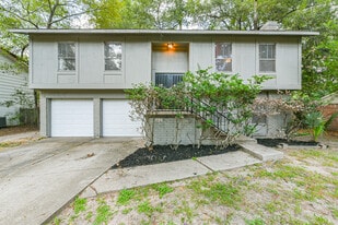 Building Photo - 2051 Oak Shores Dr