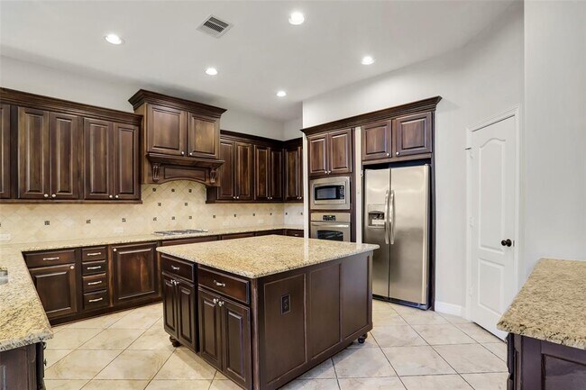Building Photo - 27623 Dalton Bluff Ct