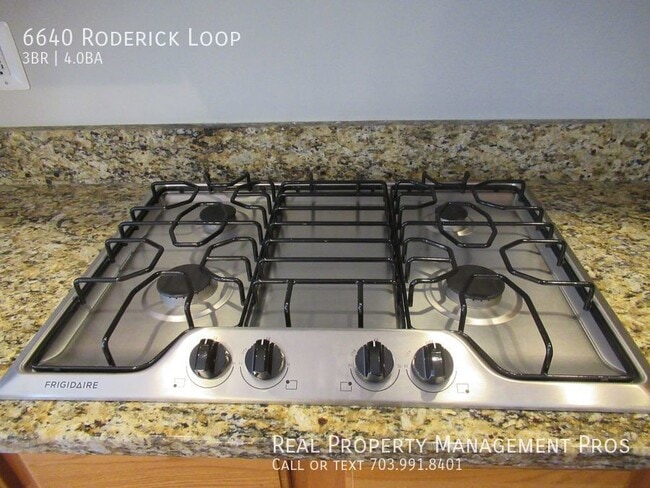 Building Photo - 6640 Roderick Loop