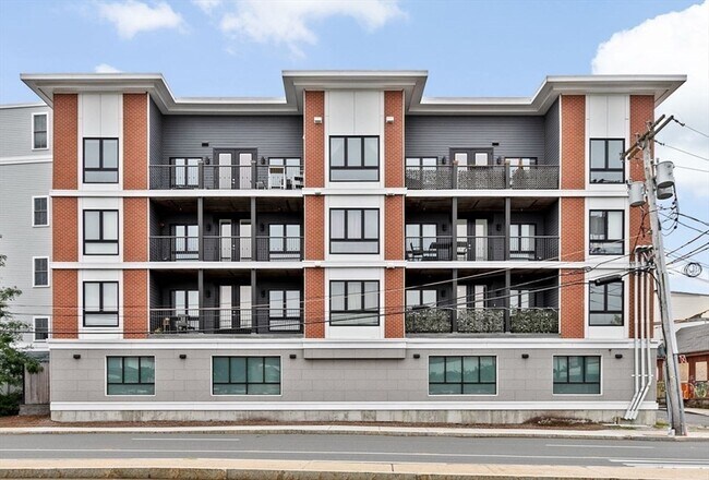 Building Photo - 85 Willow Ct