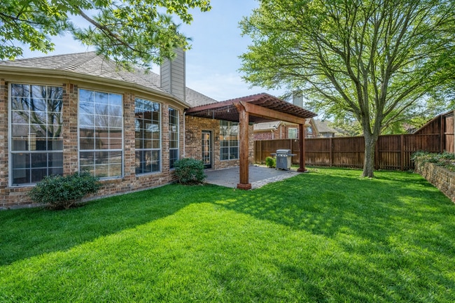 Building Photo - 1281 Golf Club Dr