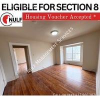 Building Photo - 340 Rochelle St