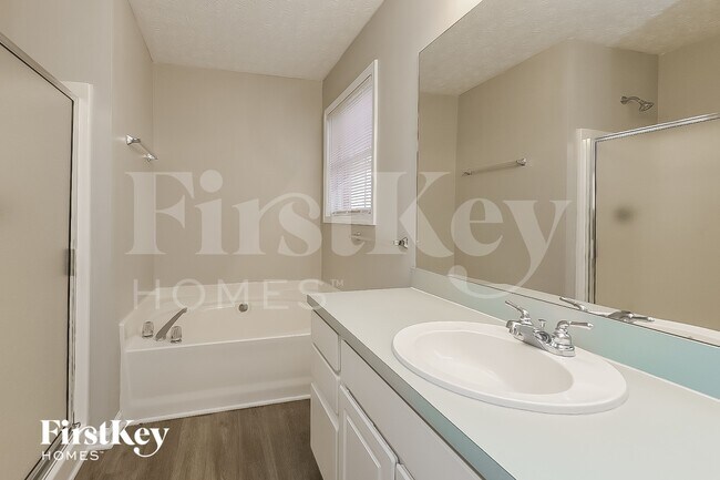 Building Photo - 4860 Wade Valley Way