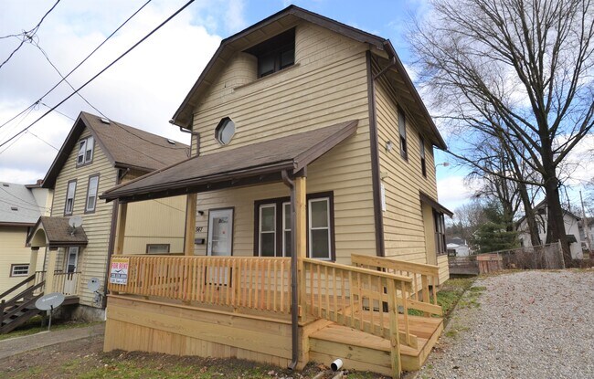 Building Photo - 567 Cross Ct