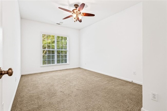 Building Photo - 3062 Eastbrook Terrace