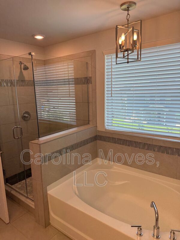 Building Photo - 2103 Greasby Ct