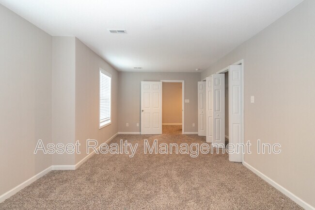 Building Photo - 8205 Zodiac Ln