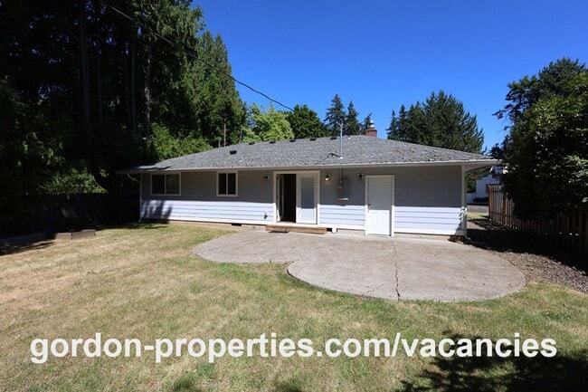 Building Photo - 10851 SE Garrett Dr