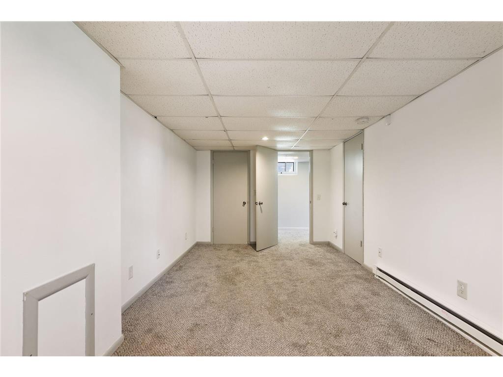 Building Photo - 620 Asbury St