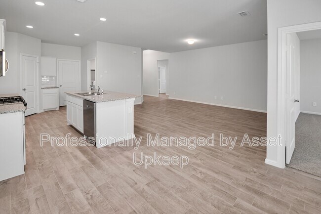Building Photo - 5504 Gold Pond Dr