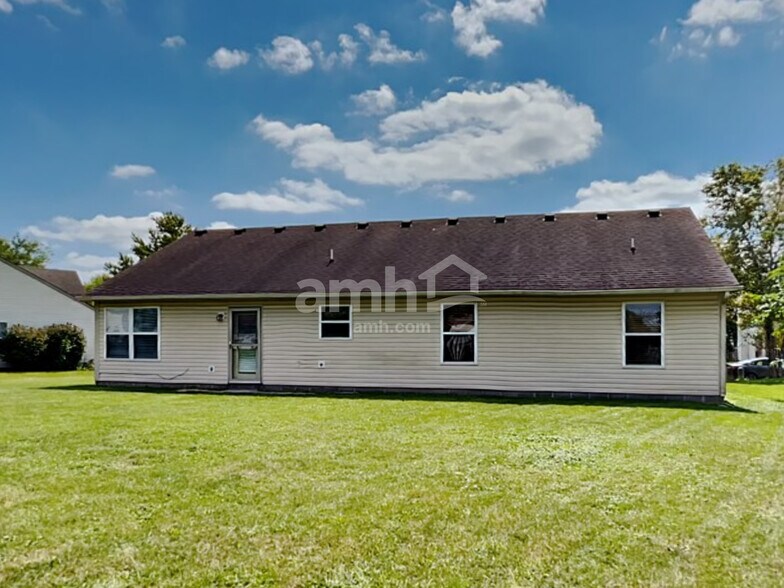 Building Photo - 7576 Gold Coin Dr