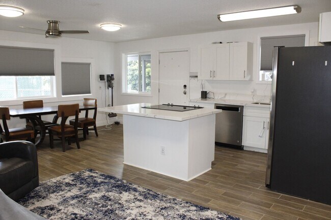 Building Photo - Loha