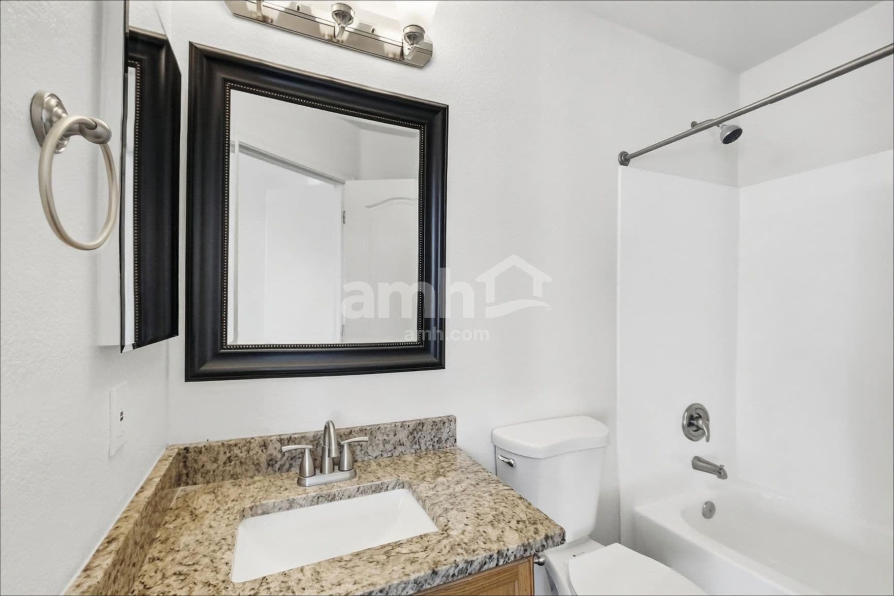 Building Photo - 30300 N Royal Oak Way